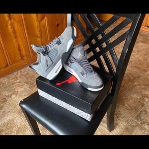 Jordan 4
